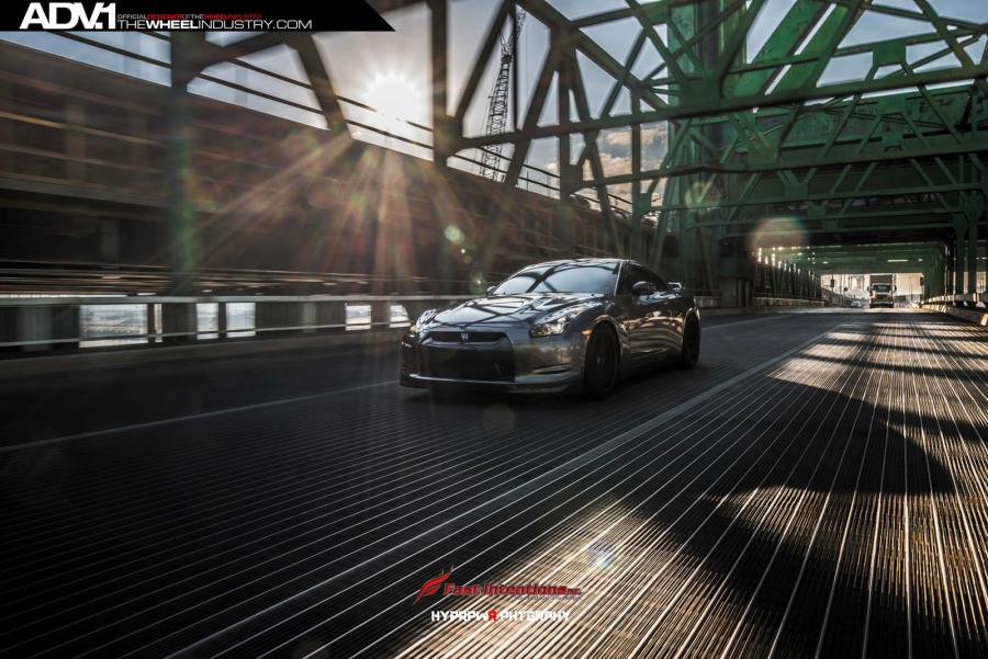  Nissan GT-R on ADV.1 Wheels (ADV50MV1SL) 2015 года  (фото 13 из 36)